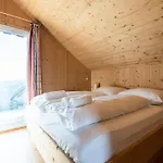 1a Eck - Wandern, Grillen, Panorama Sauna! Chalet