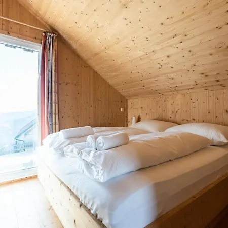 1a Eck - Wandern, Grillen, Panorama Sauna! Chalet