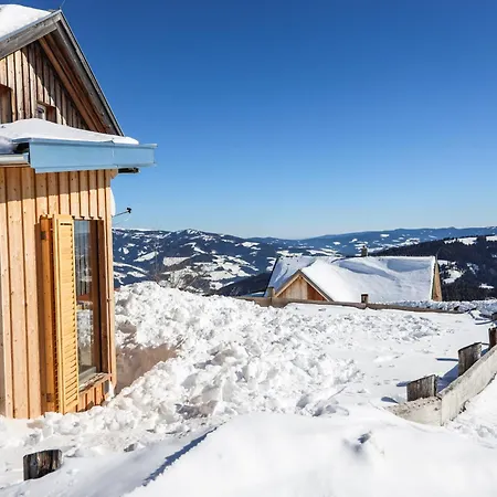 1a Eck - Wandern, Grillen, Panorama Sauna! Chalet Klippitztorl