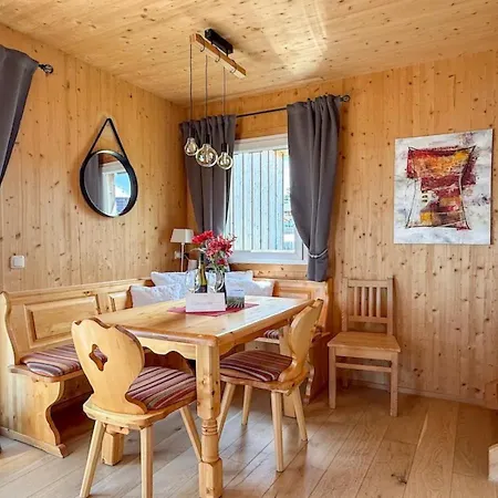 1a Eck - Wandern, Grillen, Panorama Sauna! Chalet Klippitztorl