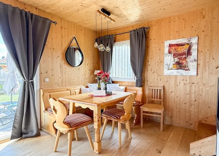 1a Eck - Wandern, Grillen, Panorama Sauna! Chalet